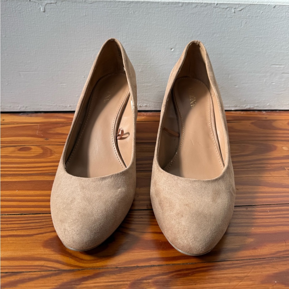 Chic Tan Suede Women's Heels